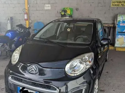 Begagnad Citroën C1 68 HK (50 kW) 2013 Svart Halvkombi