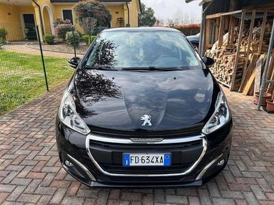 Usata Peugeot 208 Allure 82 CV (60 kW) 2016 Utilitaria