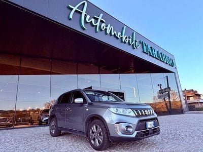 Usata Suzuki Vitara 112 CV (82 kW) 2019 Grigio scuro SUV
