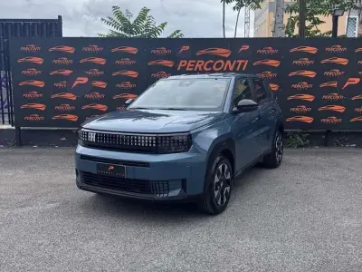 Nuova Fiat Grande Panda Icon 111 CV (81 kW) 2025 Blu Utilitaria