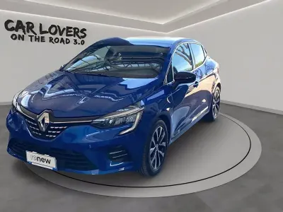 Usata Renault Clio Techno 145 CV (106 kW) 2023 Rpq celeste Utilitaria