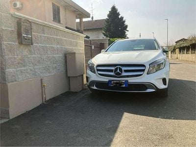 Usata Mercedes GLA180 109 CV (80 kW) 2015 Bianco SUV