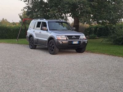 Usata Mitsubishi Pajero 165 CV (121 kW) 2007 Grigio SUV