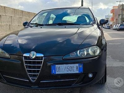 Usata Alfa Romeo 147 150 CV (110 kW) 2006 Utilitaria