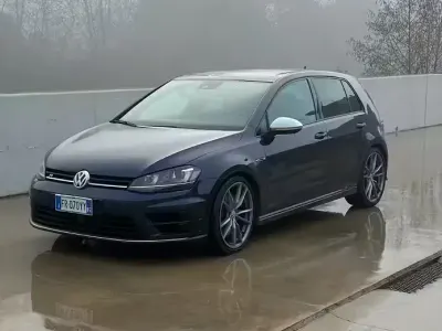Usata VW Golf VII R 300 CV (220 kW) 2018 Berlina