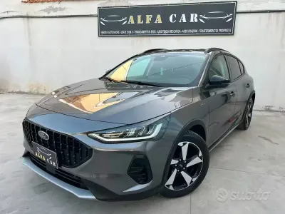 Usata Ford Focus Active 115 CV (84 kW) 2024 Grigio Berlina