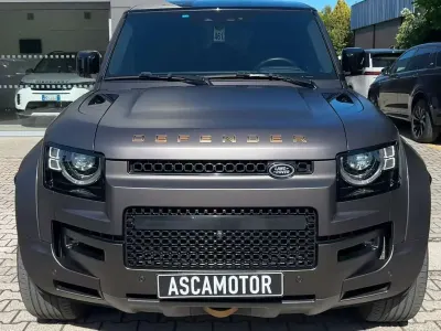 Usata Land Rover Defender 635 CV (467 kW) 2025 Grigio SUV