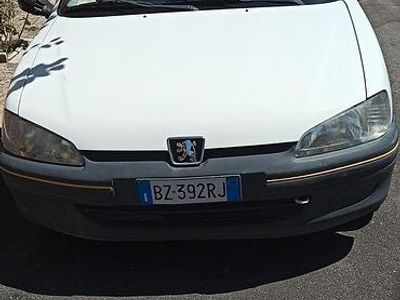 Bianco Usata 1997 Peugeot 106 Utilitaria | 1400 €