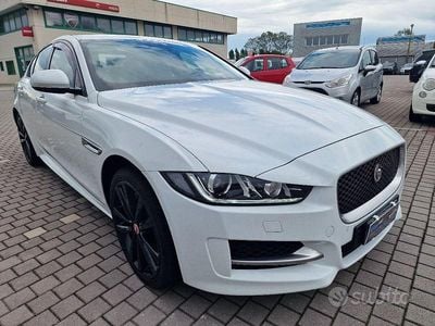 Usata Jaguar XE R-Sport 240 CV (176 kW) 2017 Bianco Berlina