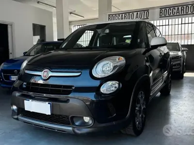 Usata Fiat 500L Trekking 105 CV (77 kW) 2013 Nero Monovolume