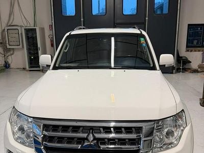 Usata Mitsubishi Pajero 2015 Bianco SUV