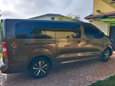 Usata Toyota Proace Verso Executive 144 CV (105 kW) 2022 Marrone Station wagon