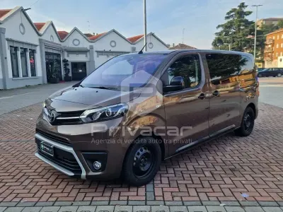 Gebraucht Toyota Proace Verso Edition 177 PS (130 kW) 2023 Braun Kombi