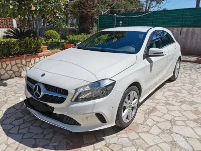 Usata Mercedes 180 109 CV (80 kW) 2019 Berlina