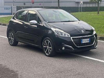 Usata Peugeot 208 75 CV (55 kW) 2018 Utilitaria