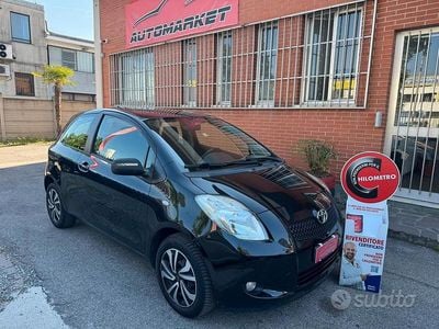 Begagnad Toyota Yaris Sol 69 HK (50 kW) 2008 Svart Halvkombi