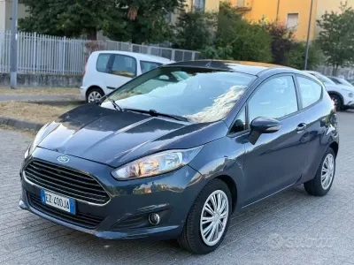 Usata Mitsubishi Colt 75 CV (55 kW) 2005 Utilitaria