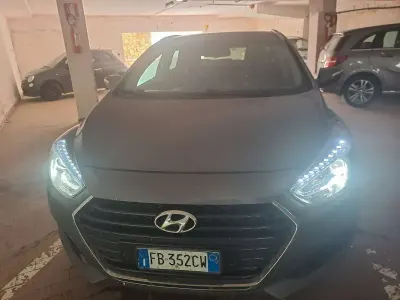 Usata Hyundai i40 Comfort 141 CV (103 kW) 2015 Station wagon