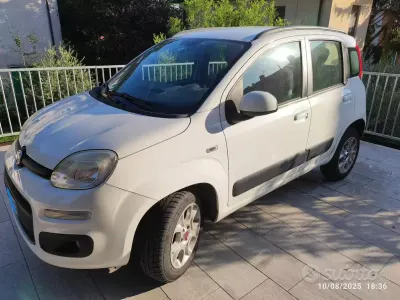 Usata Fiat Panda Lounge 85 CV (62 kW) 2013 Bianco Utilitaria