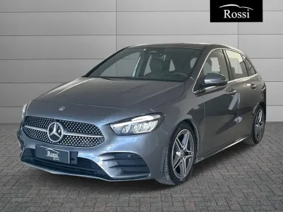 Usata Mercedes B180 Advanced Plus 116 CV (85 kW) 2024 Grigio medio metallizzato Utilitaria