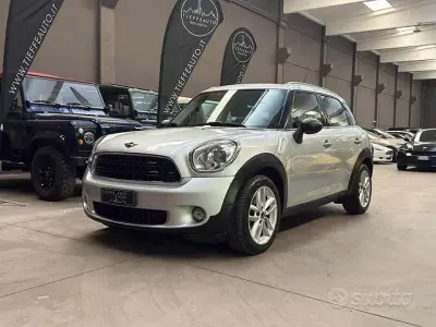 Usata Mini Countryman Business 90 CV (66 kW) 2015 Argento SUV