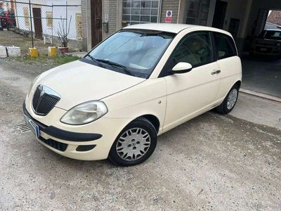 usata Lancia Ypsilon Ypsilon1.2 8v Oro