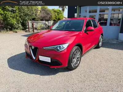 Usata Alfa Romeo Stelvio Business 160 CV (117 kW) 2019 Rosso SUV