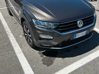 Usata VW T-Roc 116 CV (85 kW) 2019 SUV