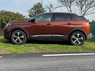 Usata Peugeot 3008 Allure 131 CV (96 kW) 2018 Marrone SUV