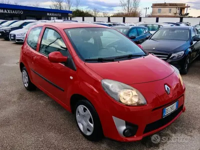 Usata Renault Twingo 58 CV (42 kW) 2008 Rosso Utilitaria