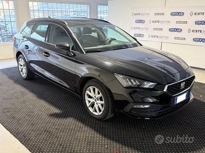 Usata Seat Leon Style 110 CV (80 kW) 2022 Nero metallizzato Station wagon