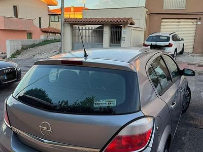 Usata Opel Astra 80 CV (58 kW) 2005 Utilitaria