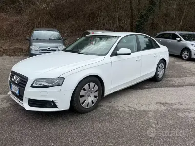 Usado Audi A4 Advanced 180 CV (132 kW) 2010 Blanco Berlina