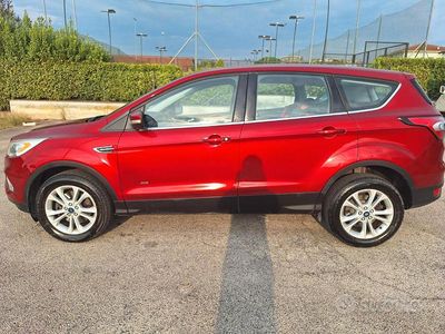 Rosso Usata 2017 Ford Kuga Business Edition SUV | 12.200 € (Ottimo prezzo)