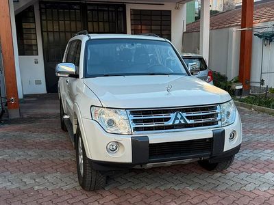 Usata Mitsubishi Pajero Instyle 170 CV (125 kW) 2010 Bianco SUV