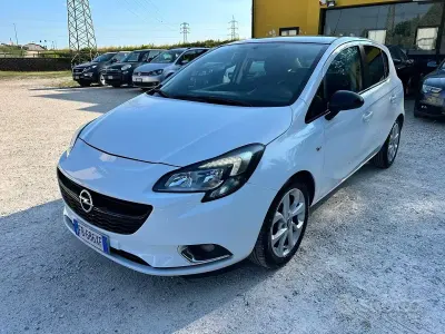 Usata Opel Corsa Cosmo 70 CV (51 kW) 2016 Nero Utilitaria