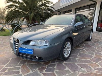 Usata Alfa Romeo 166 66 CV (48 kW) 2004 Grigio Berlina
