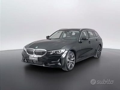 Usata BMW 320e Luxury Line 190 CV (139 kW) 2021 Nero Station wagon