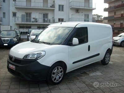 Usata Fiat Doblò 105 CV (77 kW) 2019 Bianco Monovolume