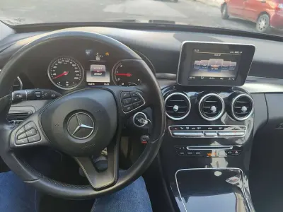 Usata Mercedes 220 170 CV (125 kW) 2015 Nero Station wagon