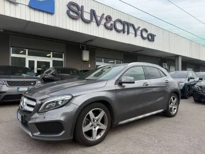 Usata Mercedes GLA220 Premium 170 CV (125 kW) 2014 Grigio SUV