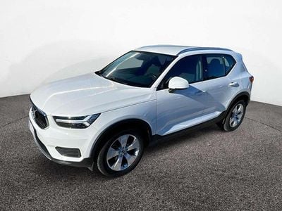 Usata Volvo XC40 Momentum 163 CV (119 kW) 2021 Bianco SUV