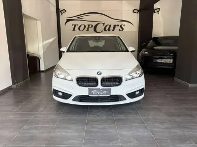 Usata BMW 216 Active Tourer Advantage 116 CV (85 kW) 2017 Bianco Monovolume