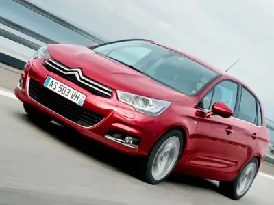 Usata Citroën C4 Seduction 95 CV (69 kW) 2012 Argento Berlina