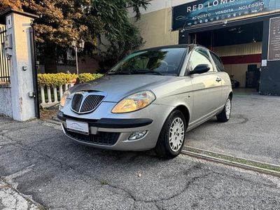 Usata Lancia Ypsilon 77 CV (56 kW) 2007 Grigio Utilitaria