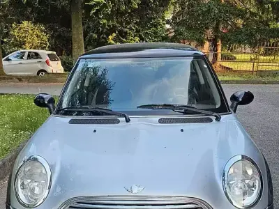 Begagnad Mini Cooper 116 HK (85 kW) 2004 Grå Halvkombi
