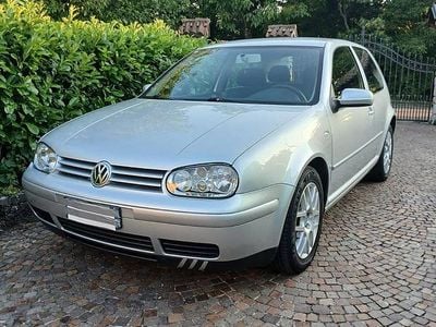 Usata VW Golf IV 130 CV (95 kW) 2002 Utilitaria