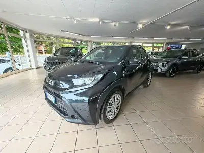 Usata Toyota Aygo X Active 72 CV (52 kW) 2025 Nero SUV