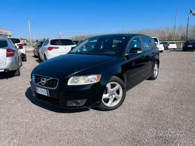 Usata Volvo V50 115 CV (84 kW) 2011 Nero Station wagon