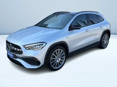 Usata Mercedes GLA250 Premium 160 CV (117 kW) 2020 Argento SUV